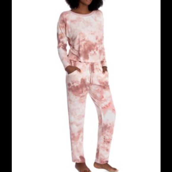 Linea Donatella Hacci Print Pink/Rose pajama set.  XL . - Picture 1 of 1